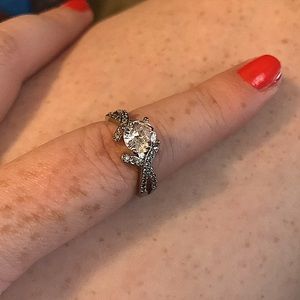 Fashion Ring for sale!